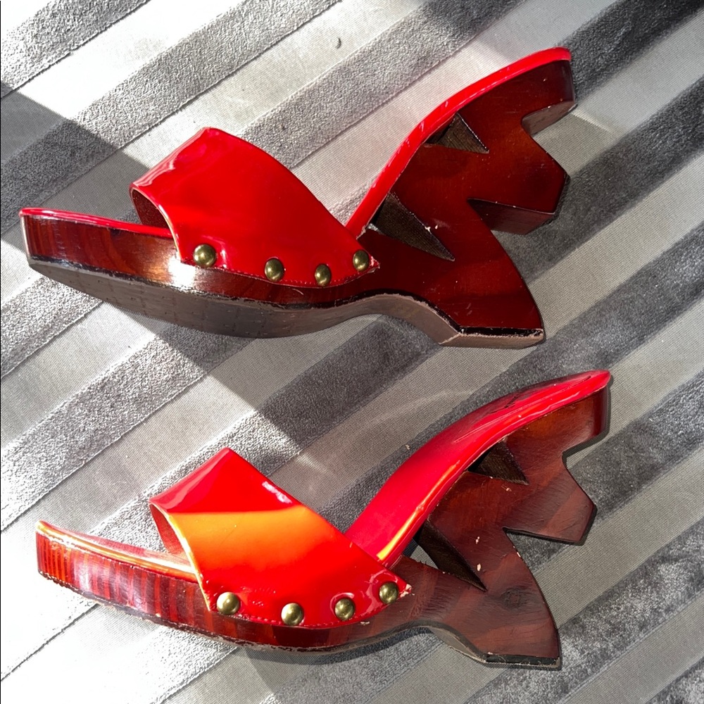Luichiny Red Zigzag Heel Mules π - Picture 2 of 6